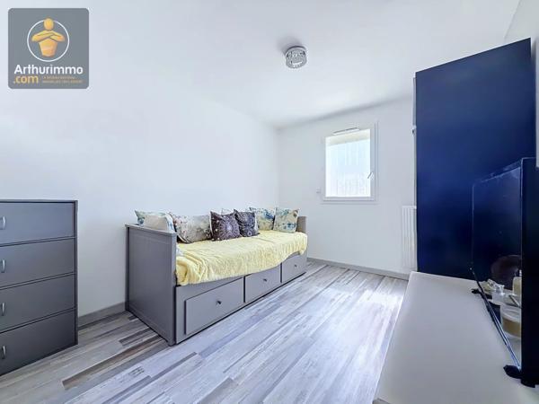 Vente                                                      Maison
                        
                     5 pièces                      132 m2                     à Combs-la-Ville