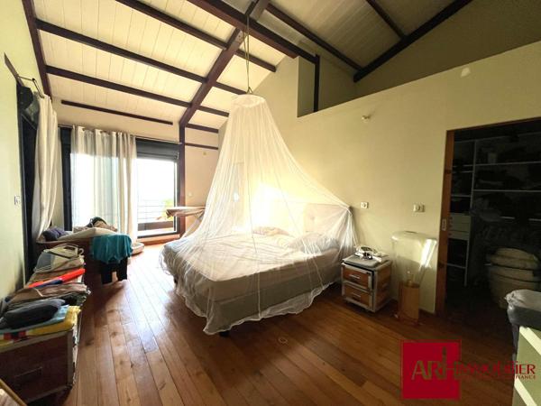 Maison d'architecte à vendre La Possssion (97419) avec vue sublime