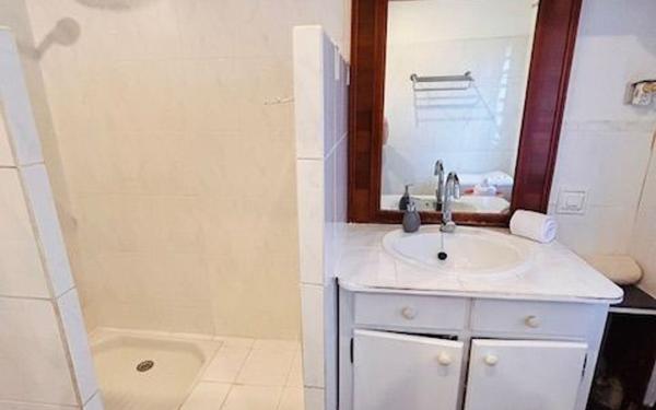 Appartement à louer    2 pièces •  Le Gosier