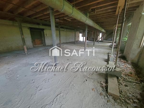 Entrepôt 870m² - Blanzy