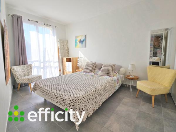 Appartement
         2 pièces
        - 43 m² 167 000 € *
