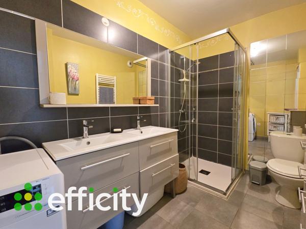 Appartement
         2 pièces
        - 43 m² 167 000 € *