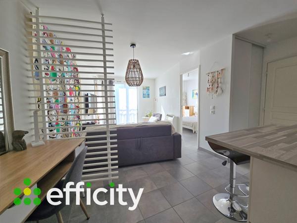 Appartement
         2 pièces
        - 43 m² 167 000 € *