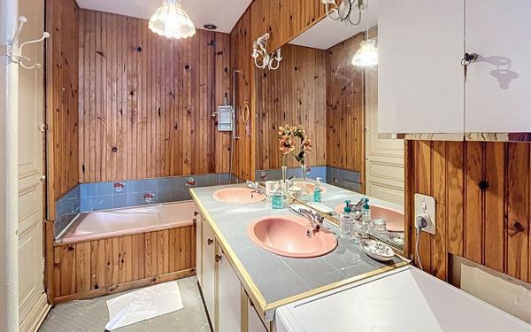 Appartement à louer    6 pièces • 232 m2 Bayonne