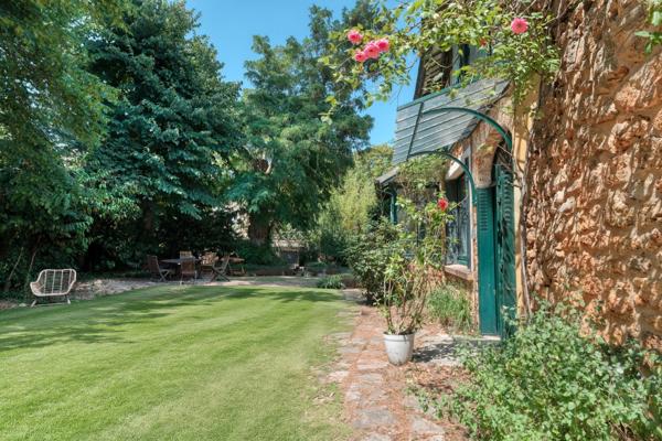 Maison à vendre 7 pièces ORSAY (91), centre-ville, 5 chambres, charme et authenticité, magnifique jardin