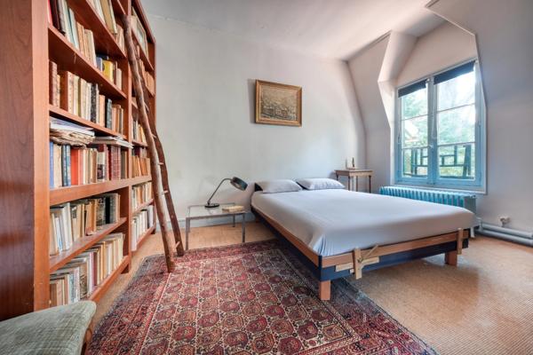 Maison à vendre 7 pièces ORSAY (91), centre-ville, 5 chambres, charme et authenticité, magnifique jardin