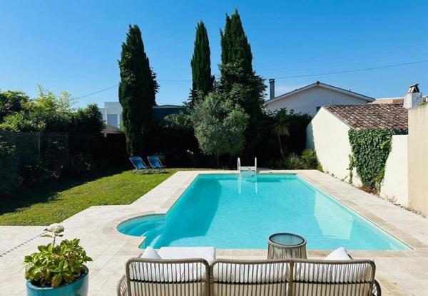 Villa Art déco 220 m² piscine et garage