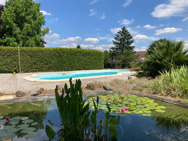 Vente corps de ferme 268 m² 7 Pièces Rozay-en-Brie