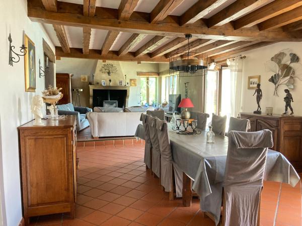 Vente corps de ferme 268 m² 7 Pièces Rozay-en-Brie