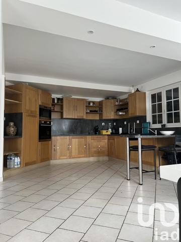 Maison à vendre 7 pièces 235 m² Bazoches-sur-le-Betz