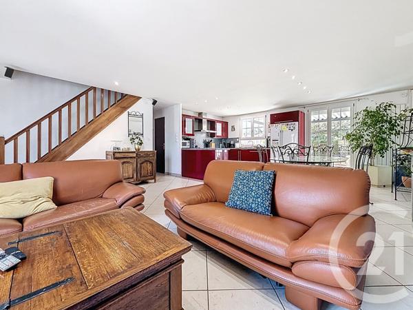 Maison à vendre  7 pièces - 135,94 m2 ROZAY EN BRIE - 77