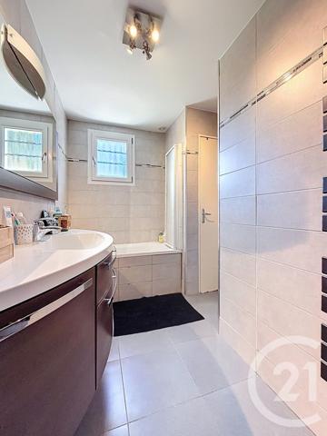 Maison à vendre  7 pièces - 135,94 m2 ROZAY EN BRIE - 77