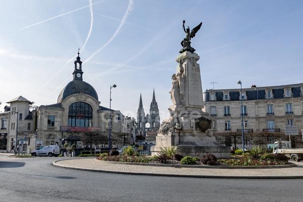 Immeuble à vendre SOISSONS (02)