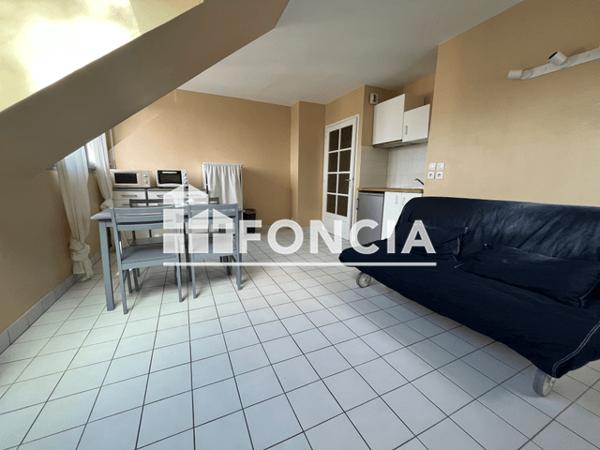 Location Studio meublé 24.68 m² - 1 ALLEE DE LA BORDIERE Joue Les Tours 37300