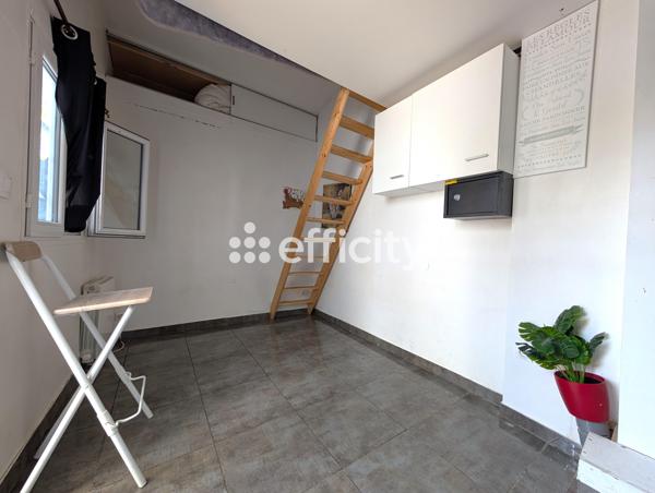 Maison
         7 pièces
        - 130 m² 395 000 € *