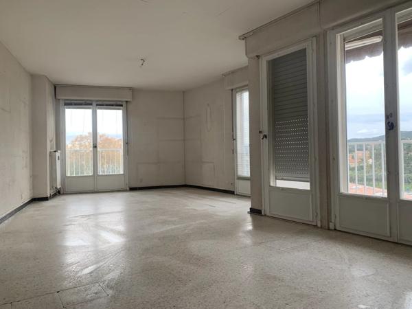 Vente Appartement 4 pièces 97 m2 à La Londe-les-Maures