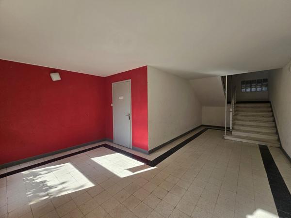 Vedène centre: Appartement T3 - Résidence sécurisée - Garage & cave