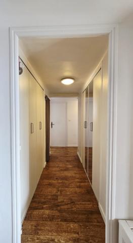 Vedène centre: Appartement T3 - Résidence sécurisée - Garage & cave