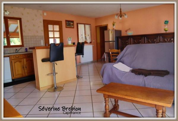 Maison à vendre jardin, terrasse, garage double, 2 chambres ARCONSAT (63)