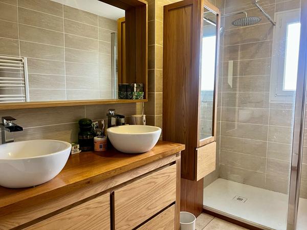 Maison Echillais 7 pièce(s) 178 m2