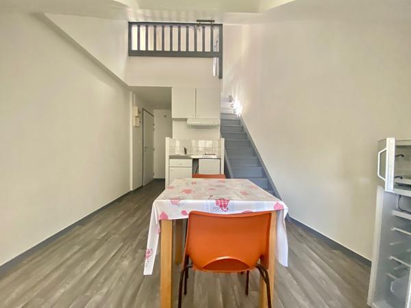 QUARTIER DE LA PERRINE - RESIDENCE SECURISEE T1 DUPLEX SEMI MEUBLE