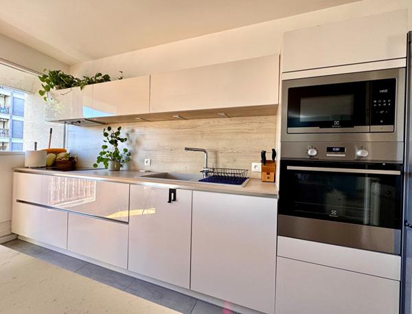 Appartement Pantin 3 pièce(s) 77 m2