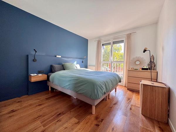 Appartement Pantin 3 pièce(s) 77 m2