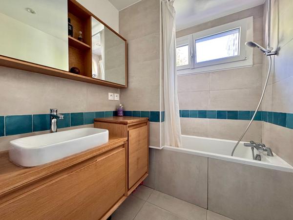 Appartement Pantin 3 pièce(s) 77 m2