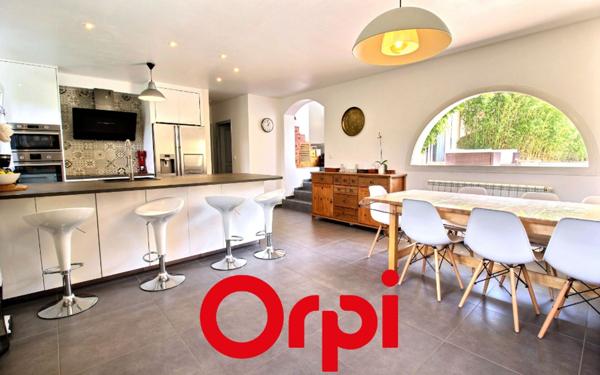 Maison à vendre    4 pièces •  Bandol