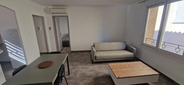 APPARTEMENT T3 MEUBLE 1ER ETAGE ENTIEREMENT REFAIT A NEUF - CLIMATISATION - GARAGE - CAVE