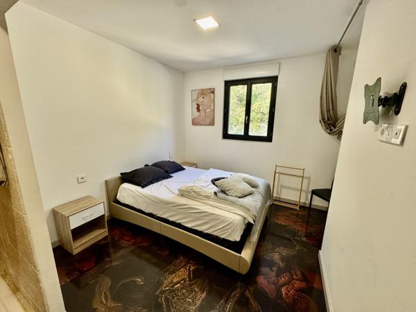 Villa 4 chambres Secteur Sainte Cécile les Vignes Mondragon (84430)