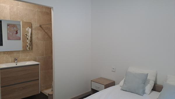 Villa 4 chambres Secteur Sainte Cécile les Vignes Mondragon (84430)