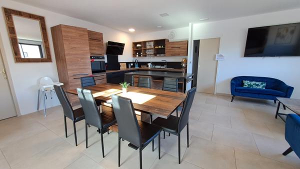 Villa 4 chambres Secteur Sainte Cécile les Vignes Mondragon (84430)