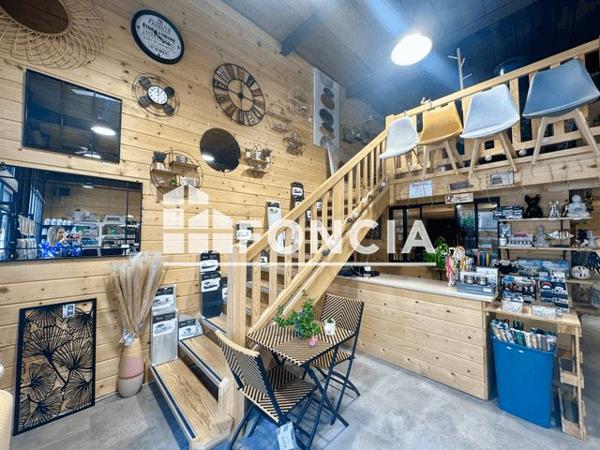 À vendre Local commercial 220 m² - Saint-étienne-de-tinée 06660