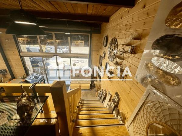 À vendre Local commercial 220 m² - Saint-étienne-de-tinée 06660