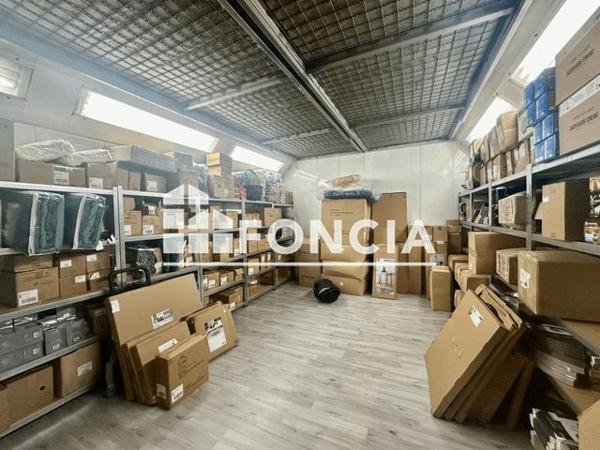 À vendre Local commercial 220 m² - Saint-étienne-de-tinée 06660