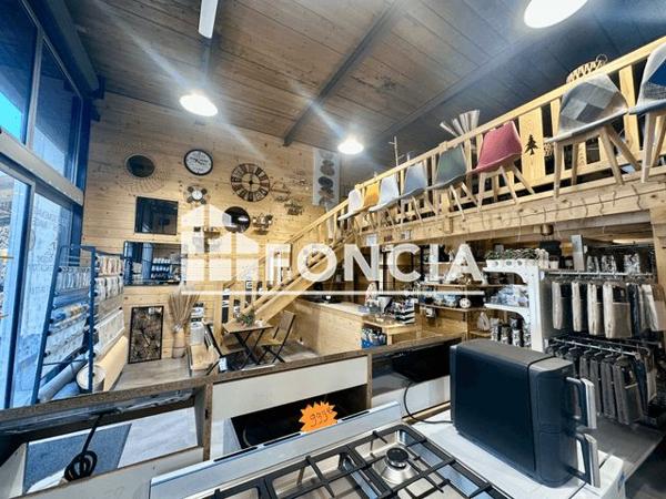 À vendre Local commercial 220 m² - Saint-étienne-de-tinée 06660