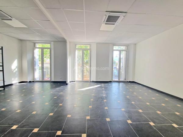 Location Local commercial 1 pièces 59 m2 à Draguignan