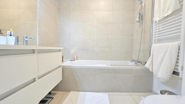 Dernier étage rooftop – 3 chb – Terrasse plein sud