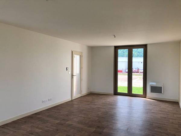 Maison mitoyenne T5 BAR SUR AUBE Ref 629B