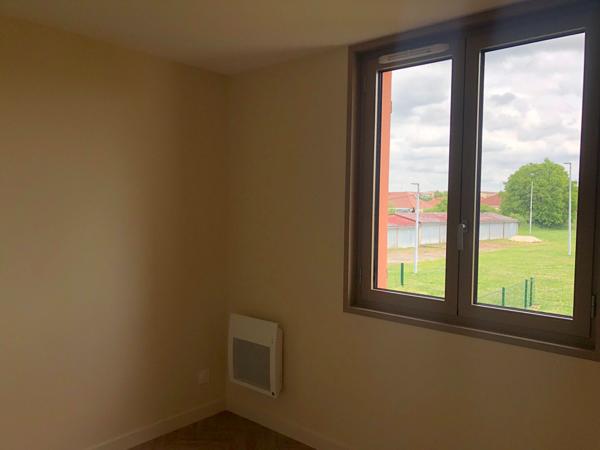 Maison mitoyenne T5 BAR SUR AUBE Ref 629B