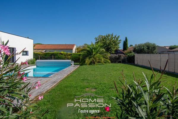 COZES - CONTEMPORAINE DE PLAIN PIED AVEC PISCINE