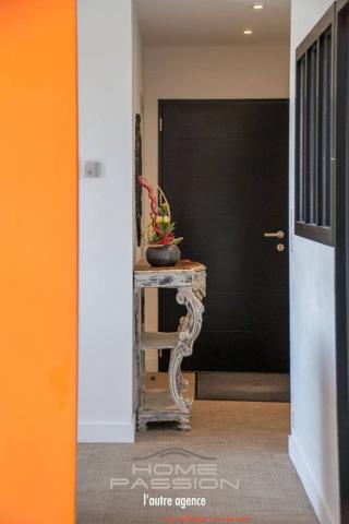 COZES - CONTEMPORAINE DE PLAIN PIED AVEC PISCINE