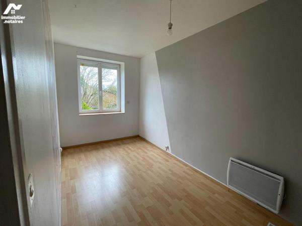 Au coeur de SAINT PIERRE DES NIDS maison en pierres comprenant :
- Au rez-de-chaussée : un sal...