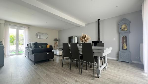 Ensemble immobilier avec revenus locatifs ? Maison 120 m² + 2 T2 loués ? Chartres