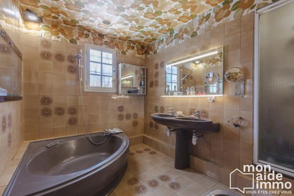 Maison de 117m²  avec piscine, atelier et double garage