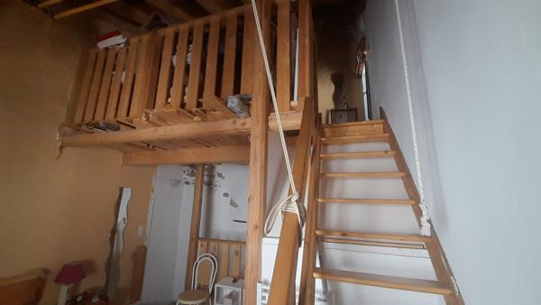 Châtillon-en-Diois (26410) Exclusivité-Cœur du village de Châtillon-en-Diois/ Maison en pierres avec balcon