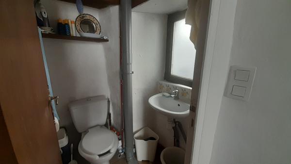 Châtillon-en-Diois (26410) Exclusivité-Cœur du village de Châtillon-en-Diois/ Maison en pierres avec balcon