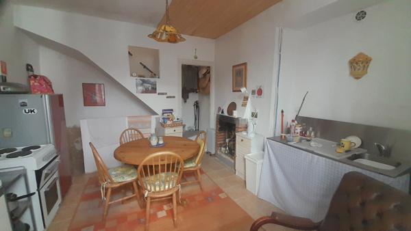 Châtillon-en-Diois (26410) Exclusivité-Cœur du village de Châtillon-en-Diois/ Maison en pierres avec balcon