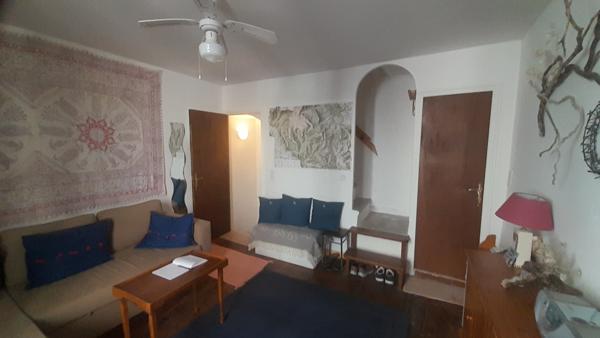 Châtillon-en-Diois (26410) Exclusivité-Cœur du village de Châtillon-en-Diois/ Maison en pierres avec balcon